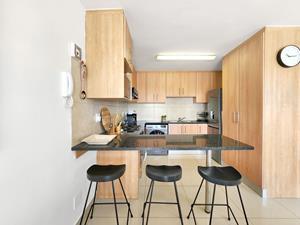 To Let 2 Bedroom Property for Rent in Green Point Western Cape